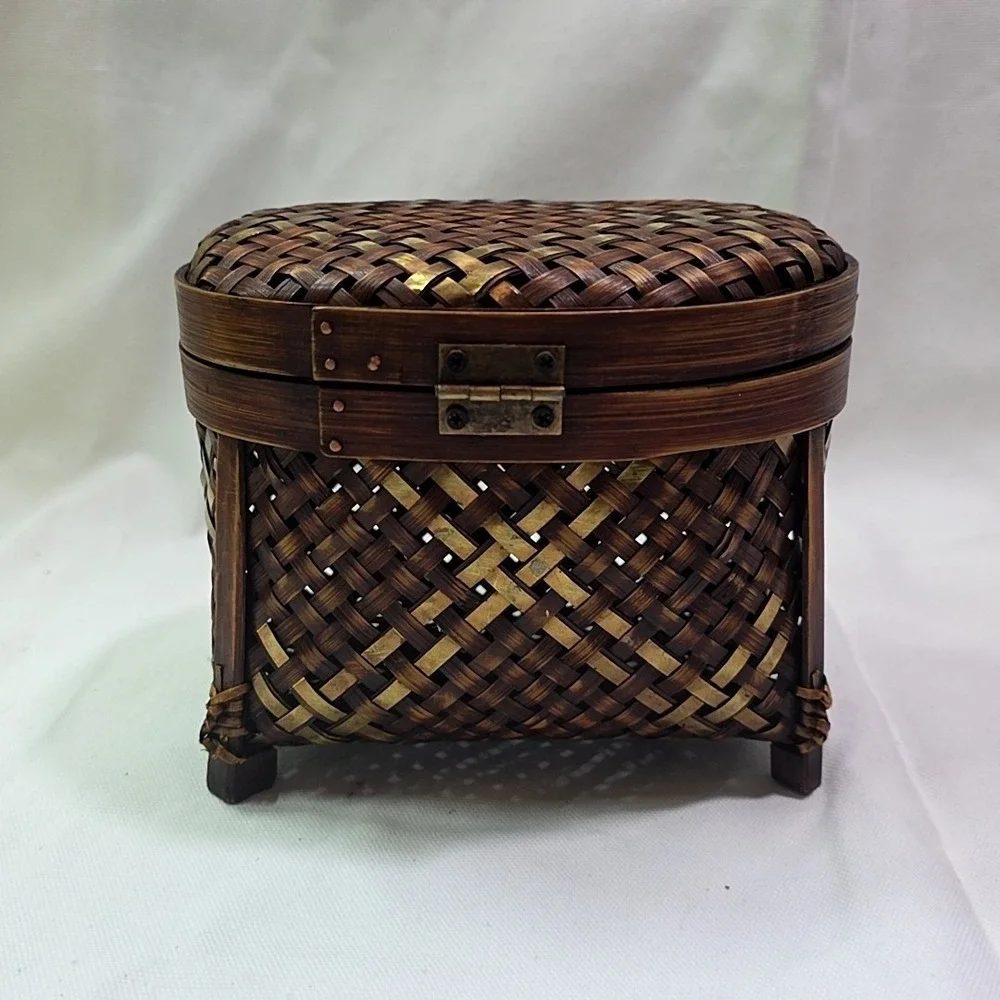 VTG‎ Woven Lidded Oval Basket Box Container 6 X 5 X 4